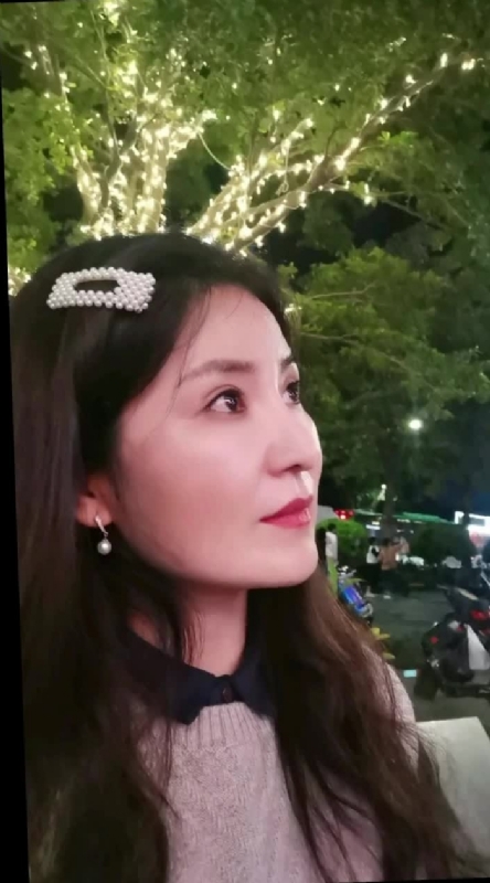 小迷糊的第一张照片--全国闪婚服务中心