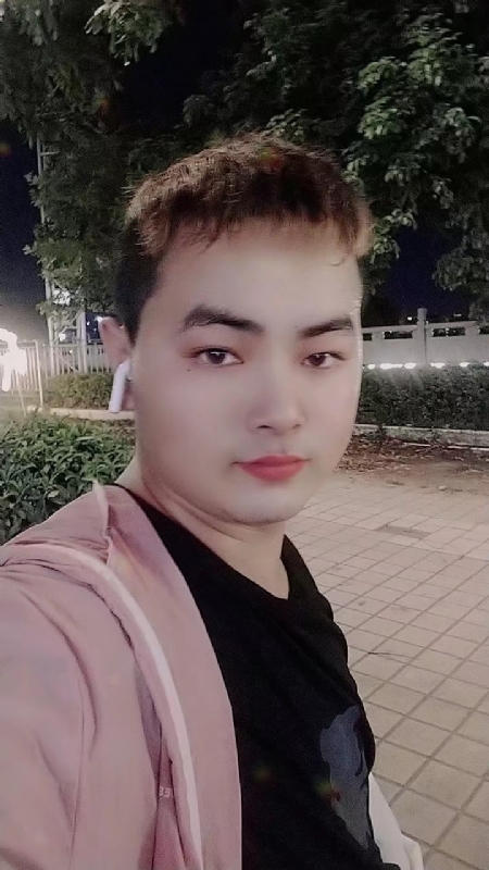 康玖伟的第二张照片--全国闪婚服务中心