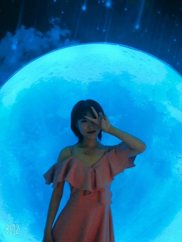 Smile的第一张照片--全国闪婚服务中心