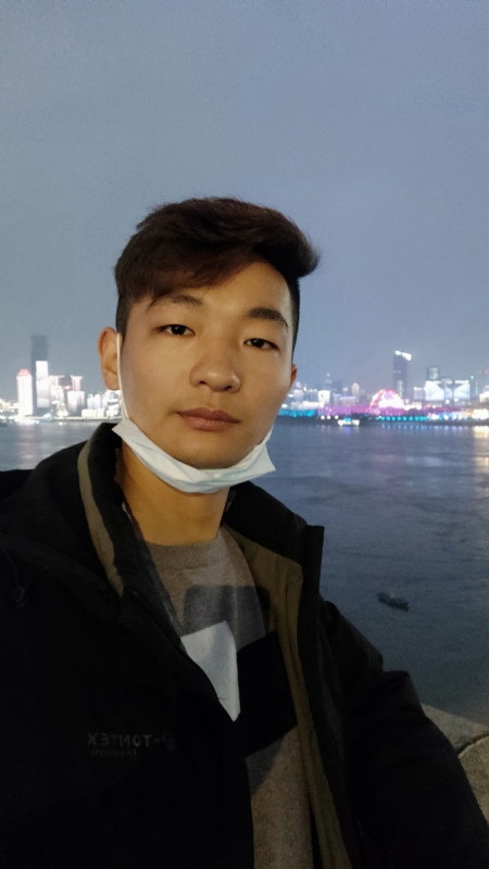 遇见的第一张照片--全国闪婚服务中心