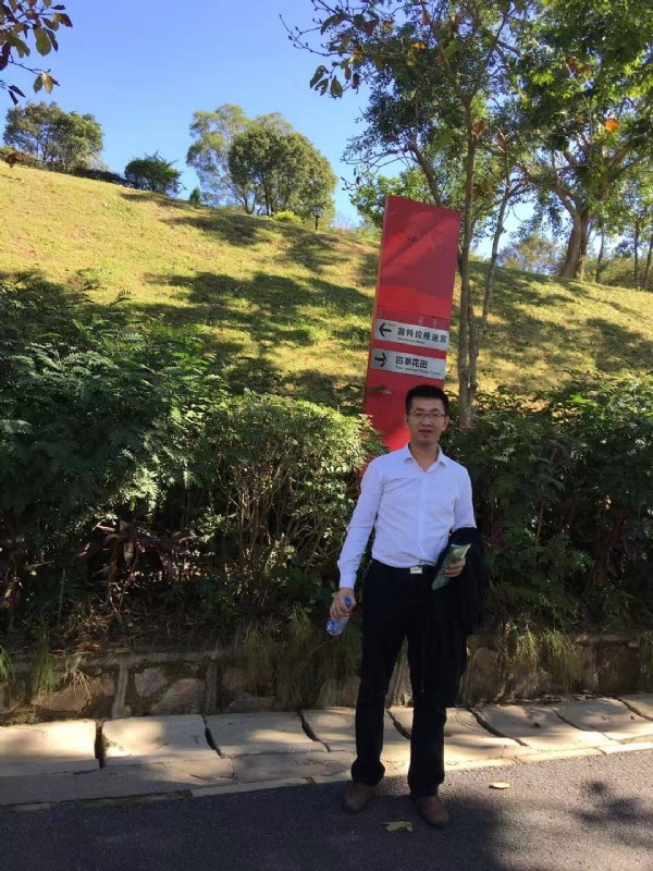 zw的第一张照片--全国闪婚服务中心