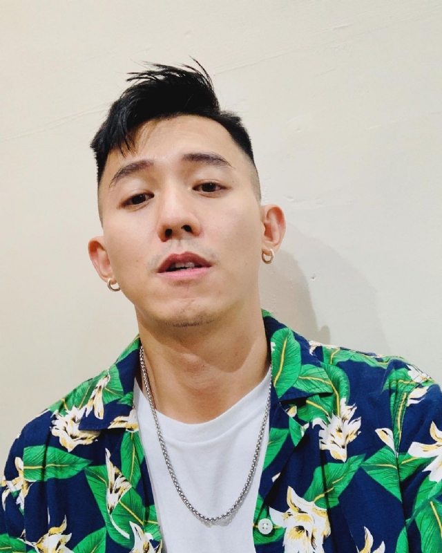 张智宸的第一张照片--全国闪婚服务中心