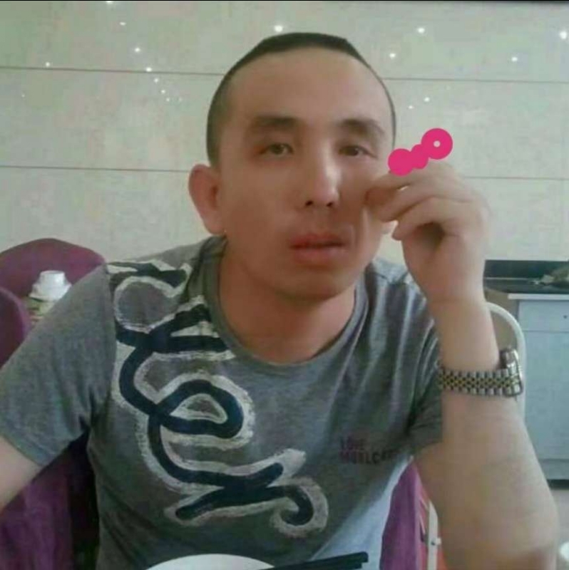 虎虎虎的第一张照片--全国闪婚服务中心