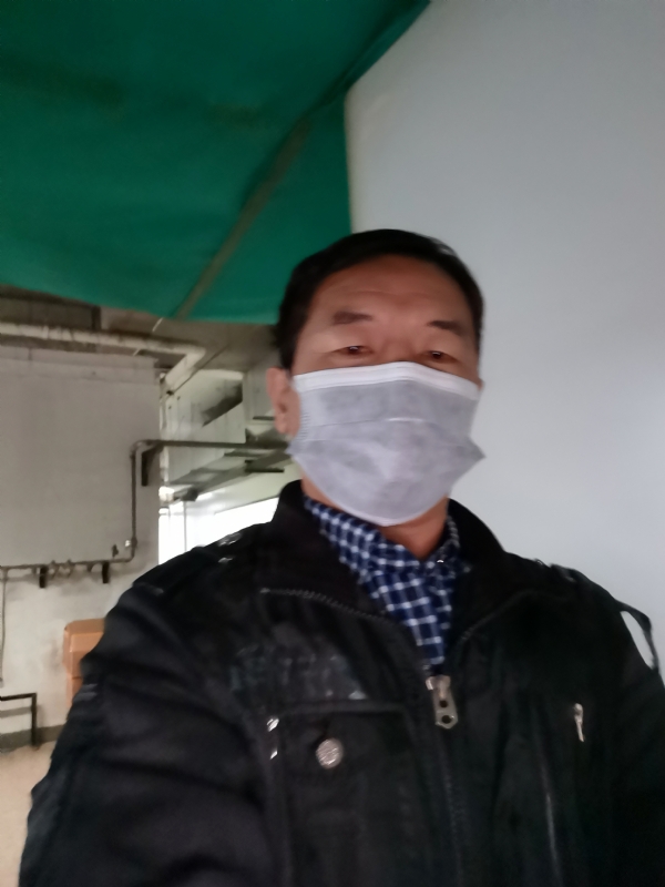 实在的第一张照片--全国闪婚服务中心