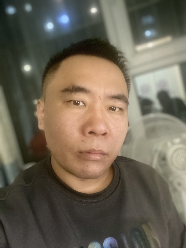 云的第三张照片--全国闪婚服务中心