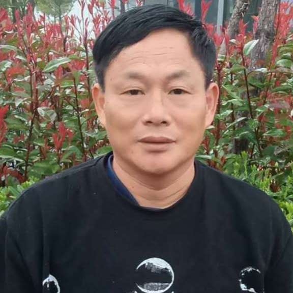 老黄牛的第一张照片--全国闪婚服务中心