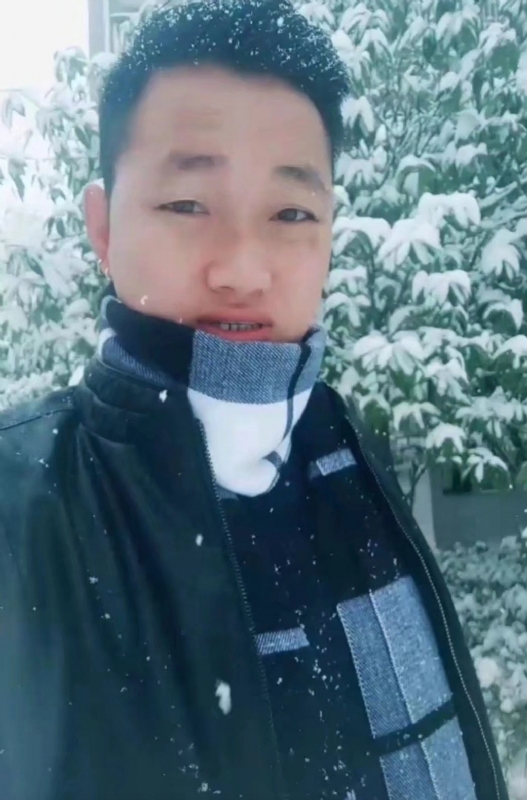 为爱拼一回的第一张照片--全国闪婚服务中心