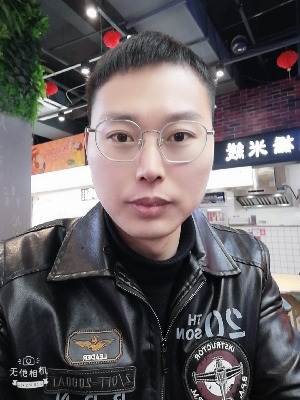 liuxiaocong的第一张照片--全国闪婚服务中心