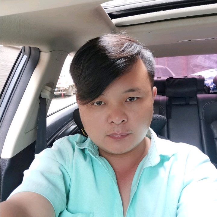 想家大黄蜂的第一张照片--全国闪婚服务中心