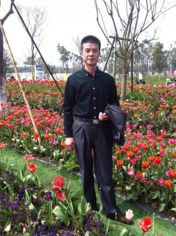 蓝天的第一张照片--全国闪婚服务中心