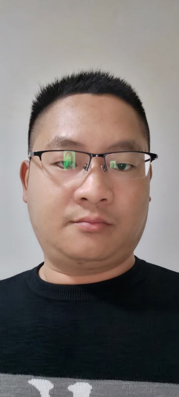 龙逍遥的第二张照片--全国闪婚服务中心