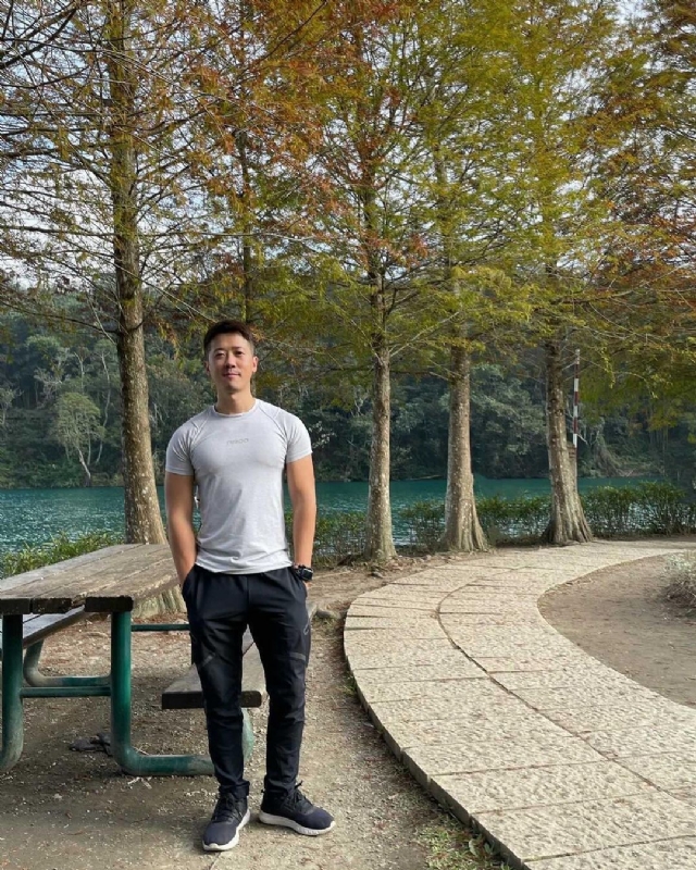 Danny的第二张照片--全国闪婚服务中心