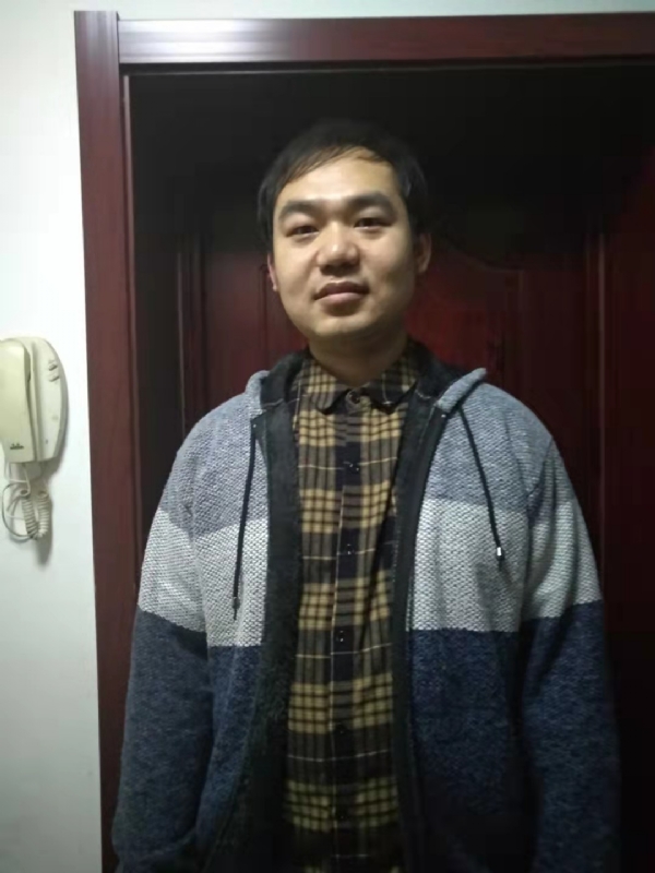 爱吃的aa的第一张照片--全国闪婚服务中心