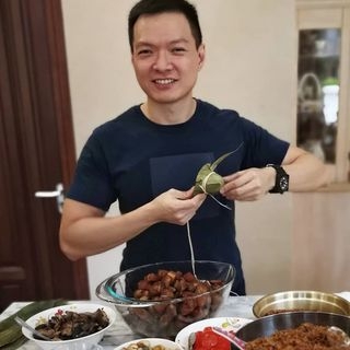 天蓝色的青的第一张照片--全国闪婚服务中心
