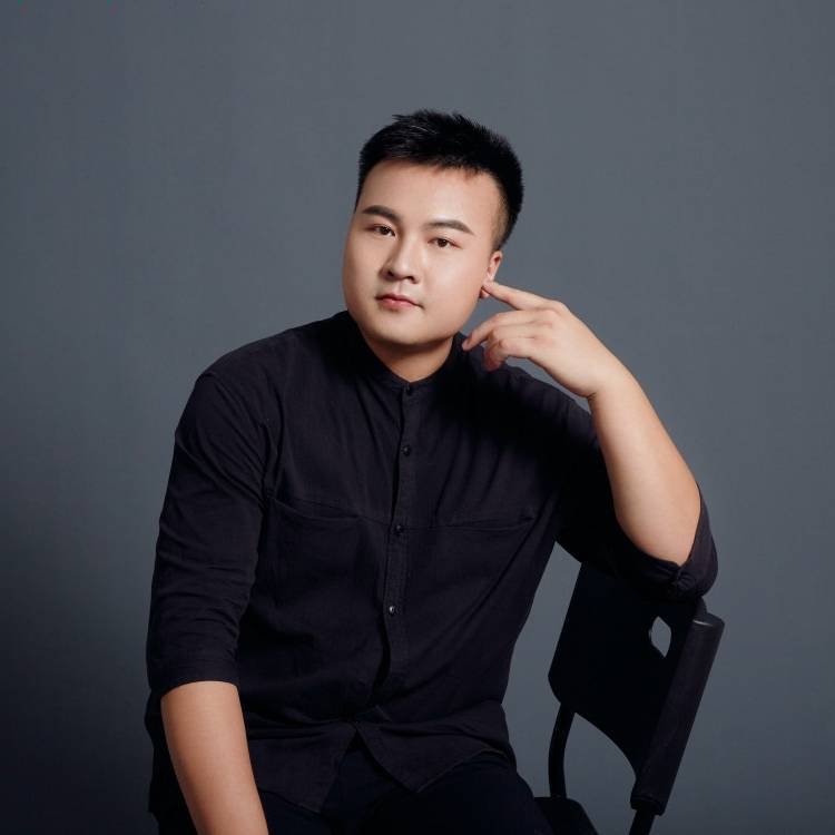 陈强的第一张照片--全国闪婚服务中心