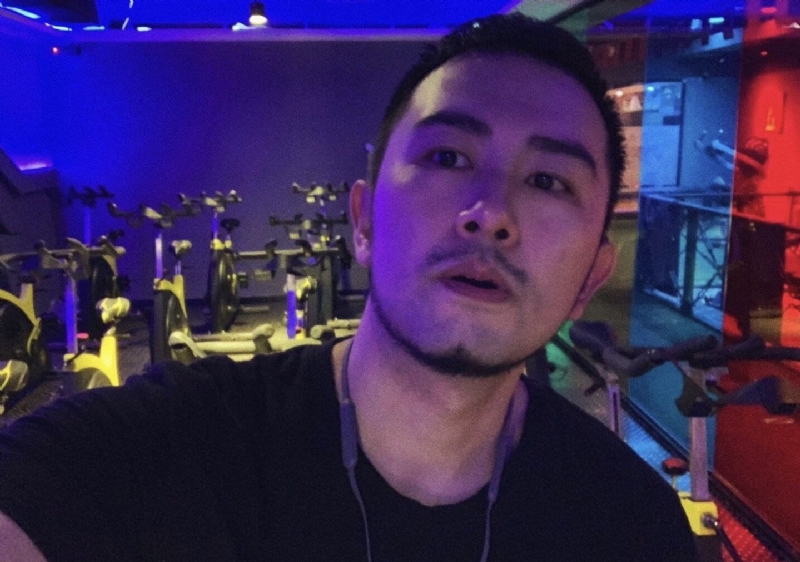 張銘源的第一张照片--全国闪婚服务中心