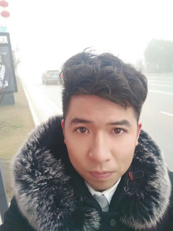 开心快乐每一天的第一张照片--全国闪婚服务中心