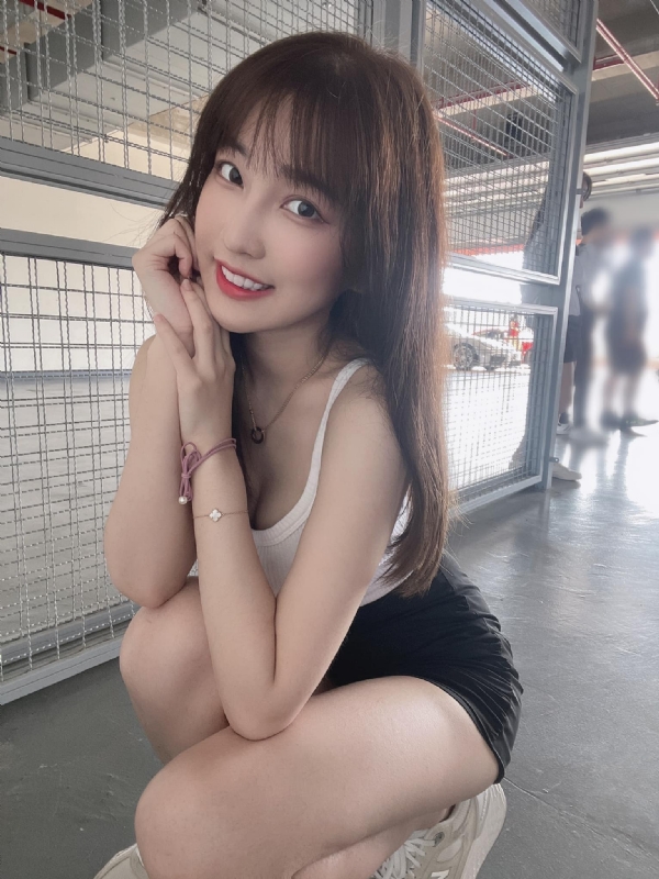 欣妍的第二张照片--全国闪婚服务中心