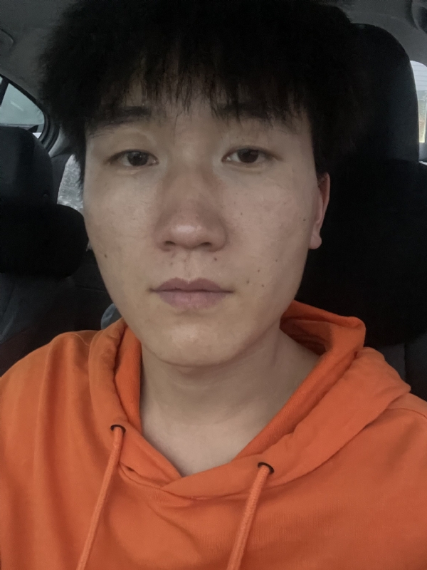 李的第三张照片--全国闪婚服务中心
