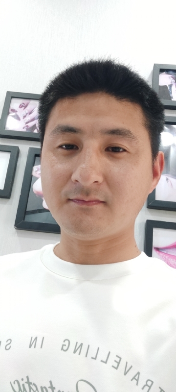 后来的第一张照片--全国闪婚服务中心