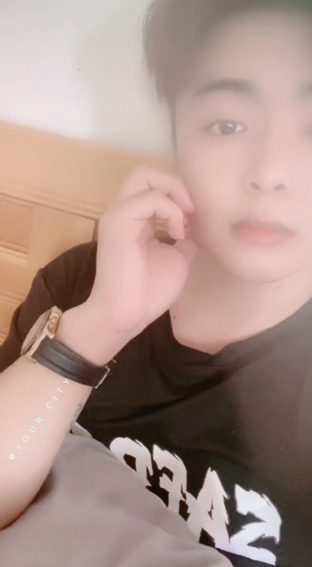 90后的第二张照片--全国闪婚服务中心