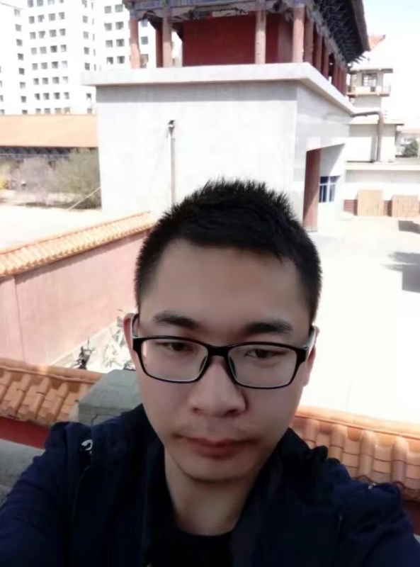 龙在天的第一张照片--全国闪婚服务中心