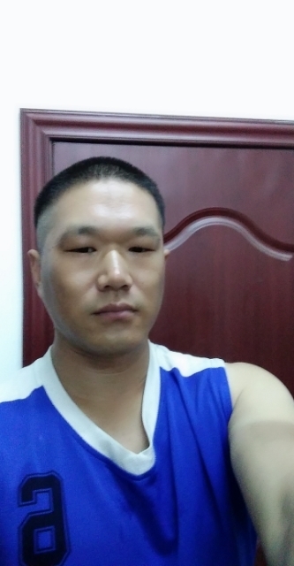 会飞的鱼的第一张照片--全国闪婚服务中心