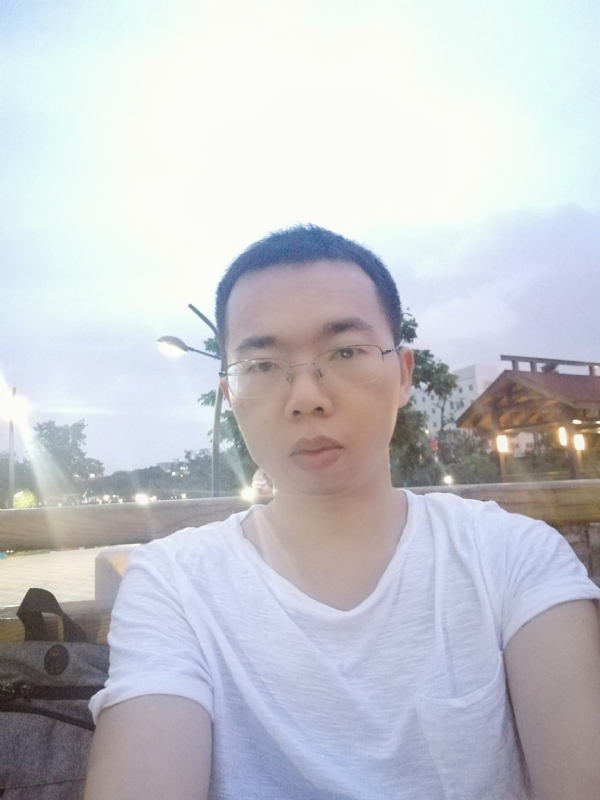 逮竹的第一张照片--全国闪婚服务中心