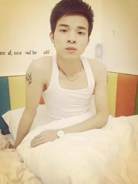 风雨同舟的第一张照片--全国闪婚服务中心