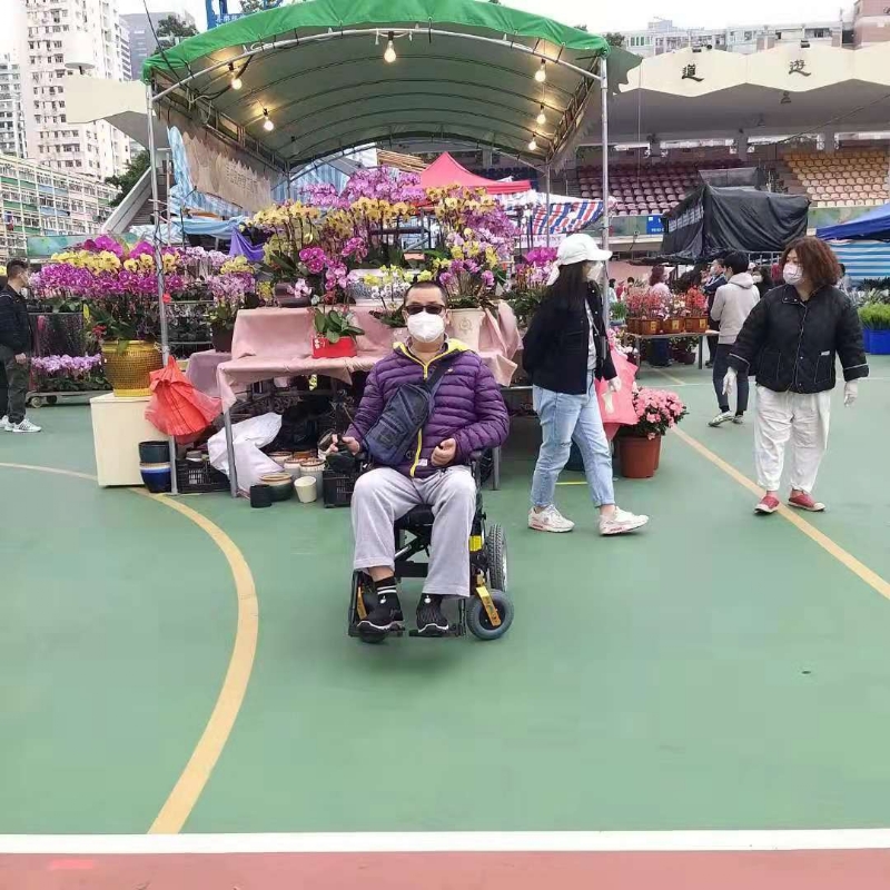 蝦哥的第一张照片--全国闪婚服务中心