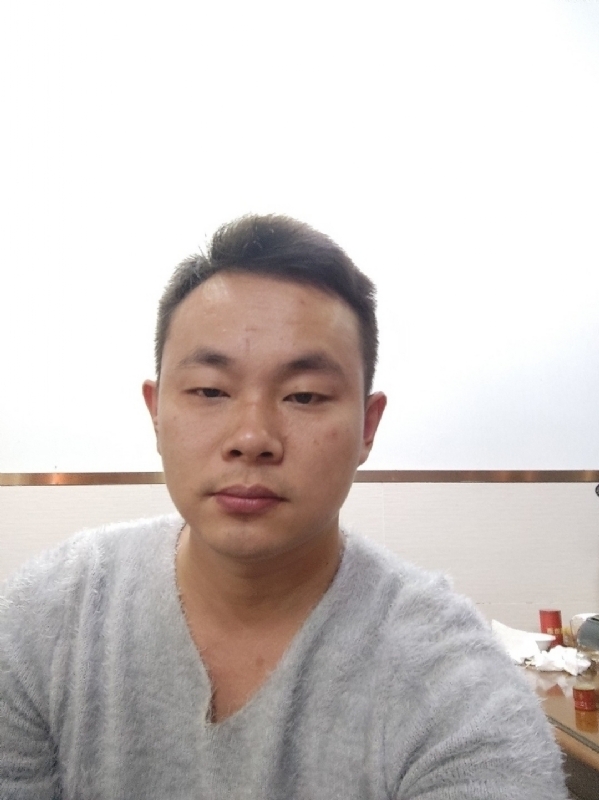 小冷的第一张照片--全国闪婚服务中心