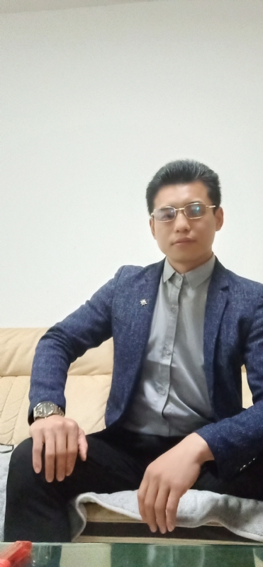 未来的第一张照片--全国闪婚服务中心