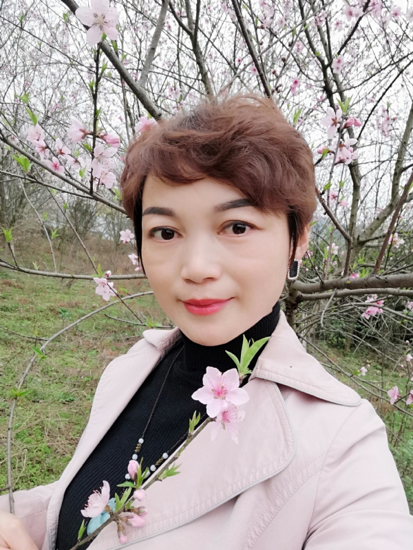 转角遇到你的第一张照片--全国闪婚服务中心