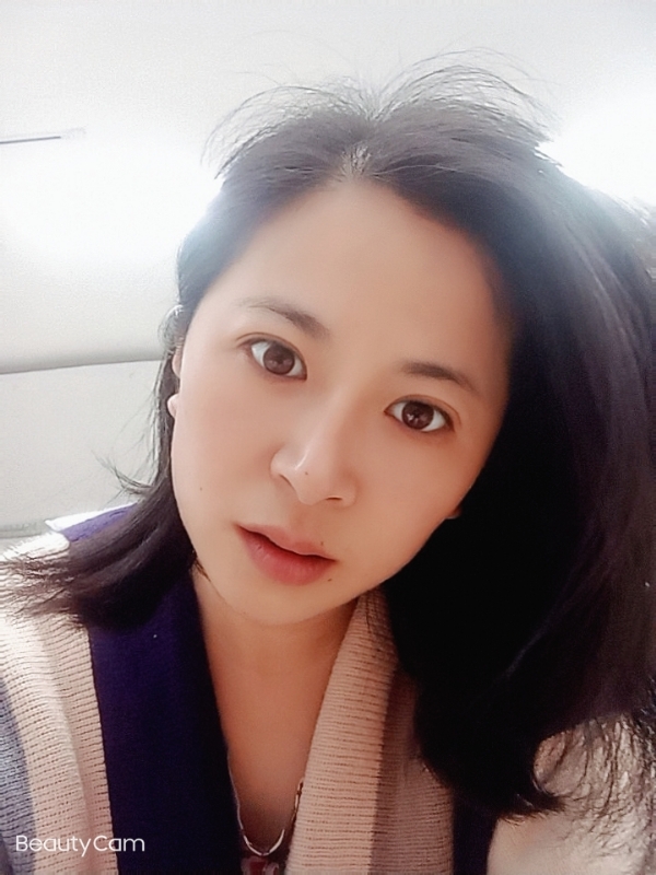 露水的第一张照片--全国闪婚服务中心
