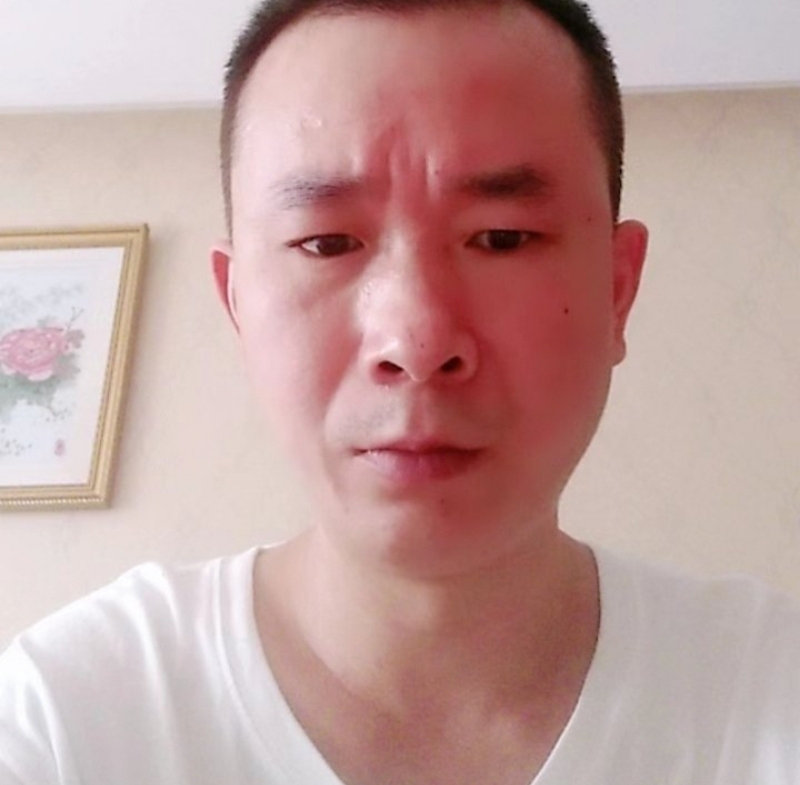 自由飞翔的第二张照片--全国闪婚服务中心