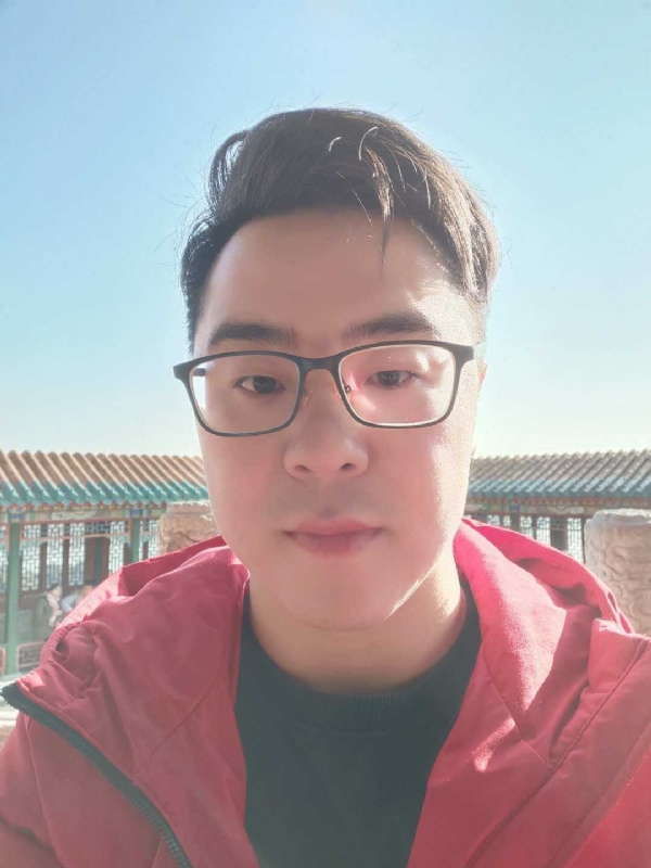 不爱吃竹子的小熊的第一张照片--全国闪婚服务中心