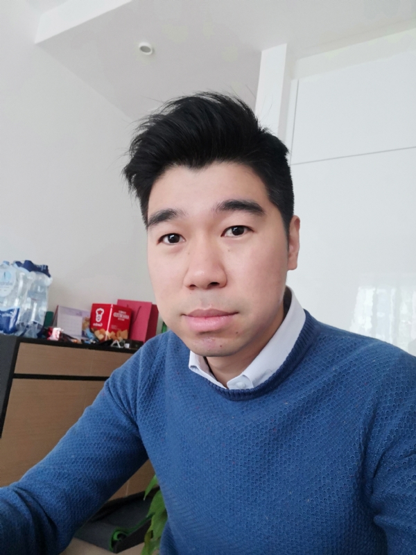 Andy的第一张照片--全国闪婚服务中心