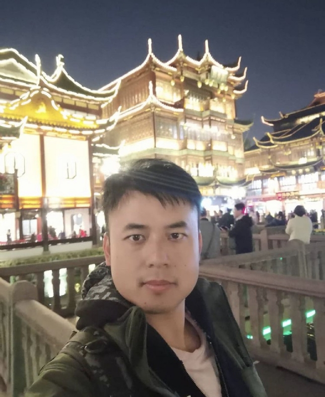 何先生he的第一张照片--全国闪婚服务中心