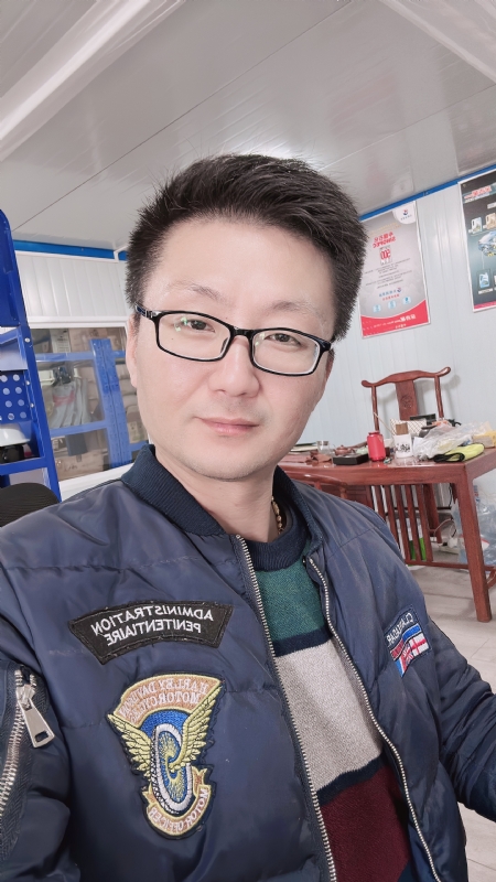 不离不弃的第一张照片--全国闪婚服务中心