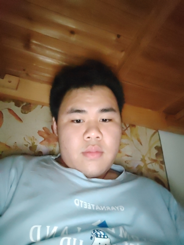 星河的第一张照片--全国闪婚服务中心