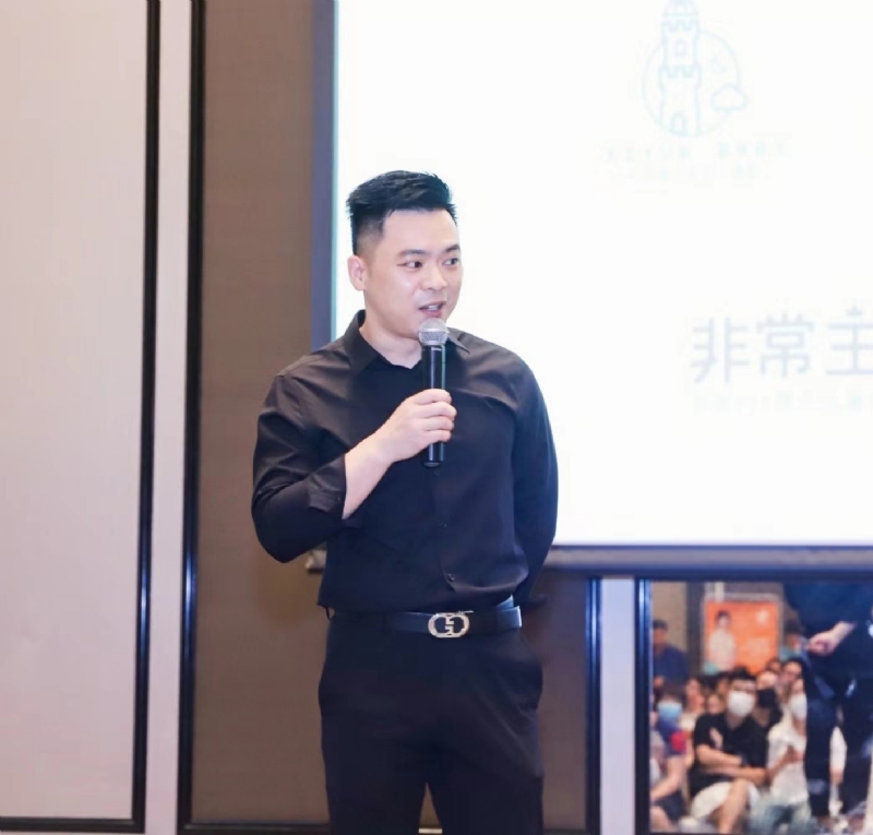 爱吃肉的猪大爷的第一张照片--全国闪婚服务中心