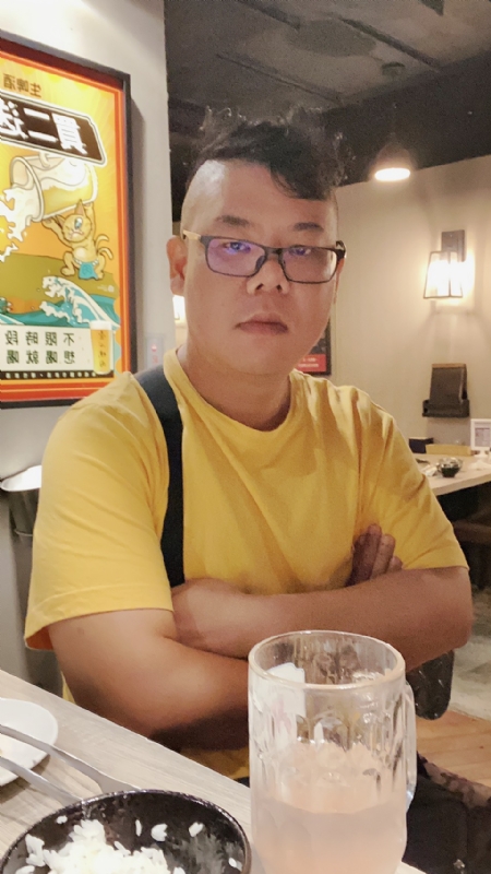 公爵的第一张照片--全国闪婚服务中心