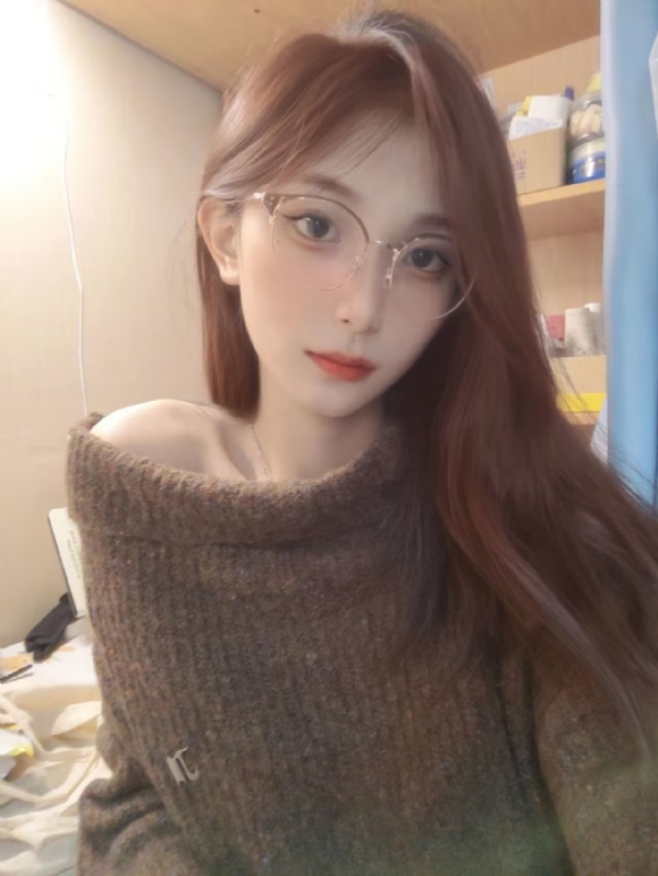 qw的第二张照片--全国闪婚服务中心