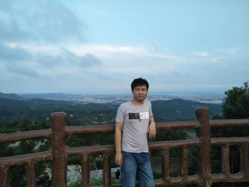 危建华的第四张照片--全国闪婚服务中心