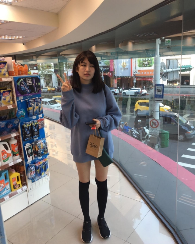 茜茜的第一张照片--全国闪婚服务中心