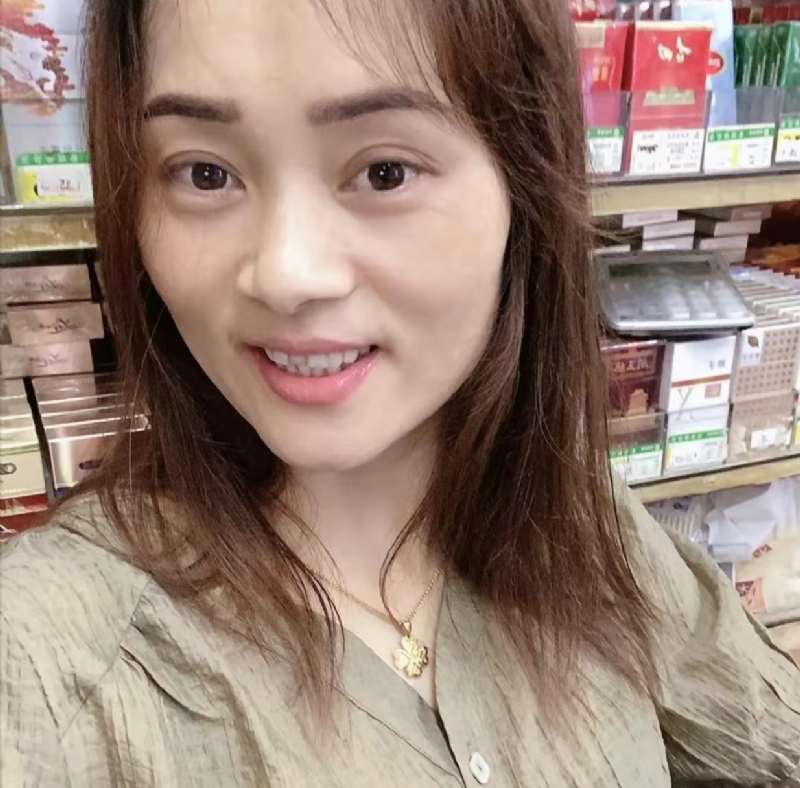 蓝魔的第一张照片--全国闪婚服务中心