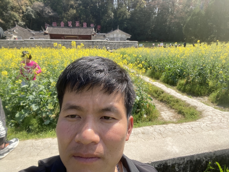 开心的第二张照片--全国闪婚服务中心