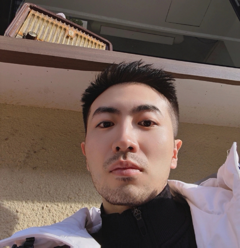 One的第一张照片--全国闪婚服务中心
