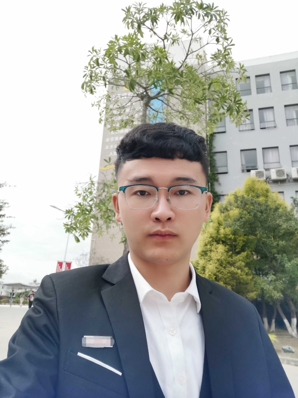 毓文的第一张照片--全国闪婚服务中心