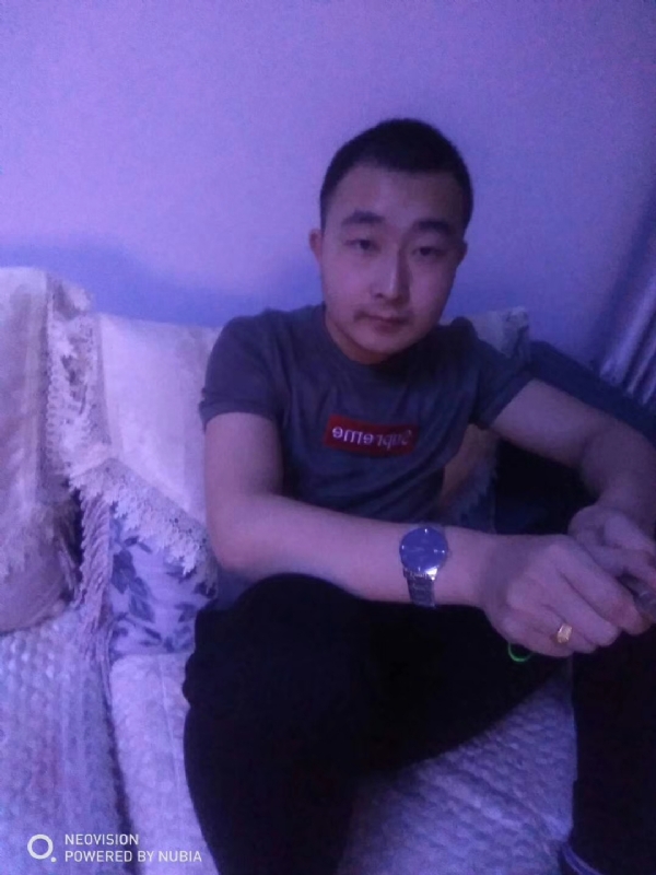 赵辉的第二张照片--全国闪婚服务中心